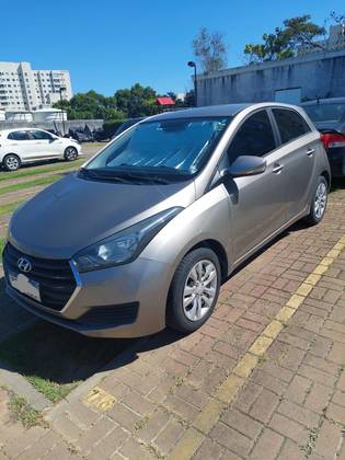 HYUNDAI HB20 1.0 COMFORT PLUS 12V FLEX 4P MANUAL HYUNDAI HB20 1.0 COMFORT PLUS 12V FLEX 4P MANUAL